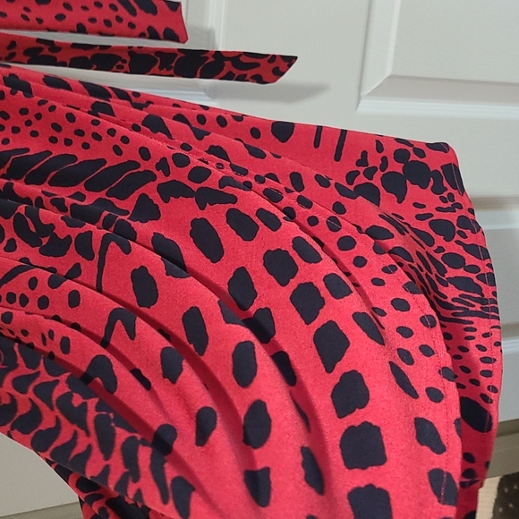 Sexy Wrap dress.NWOT Gypsy by Mara Hoffman. Red/black animal print. Small. - Picture 5 of 9